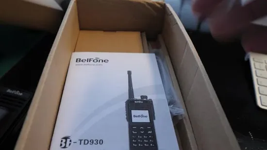 High Quality UHF VHF Long Range Walkie Talkies IP68 Waterproof Two Way Radio 400 470MHz Radio